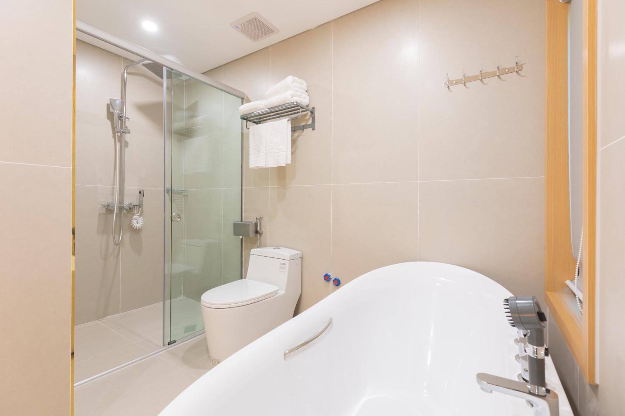 Sunshine Apartment Hotel Mong Cai Esterno foto