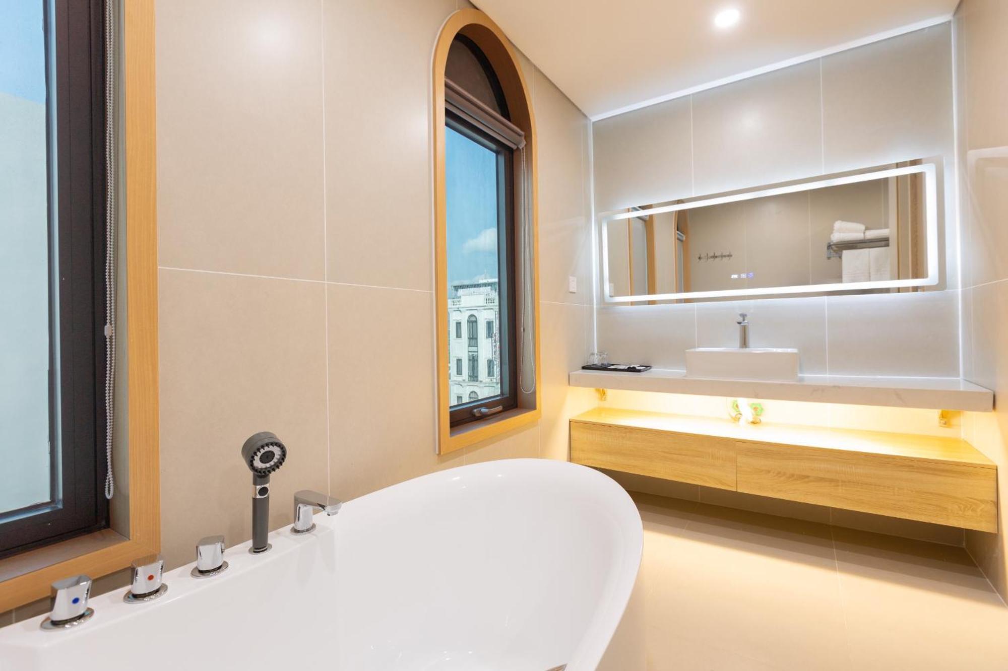Sunshine Apartment Hotel Mong Cai Esterno foto